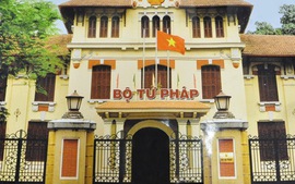 Bộ Tư pháp ra thông cáo về vụ kiện Trịnh Vĩnh Bình