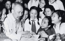 Tinh thần tự học của Hồ Chủ tịch trong suy nghĩ của người trẻ