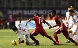 Bán kết lượt đi AFF Cup: ĐT Việt Nam không thắng ở Bogor