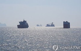 Hàn Quốc bắt đầu trục vớt tàu Sewol
