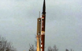 Ấn Độ phóng thành công tên lửa đạn đạo mới