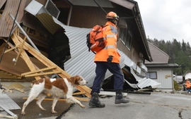 Nhật Bản rung chuyển vì động đất