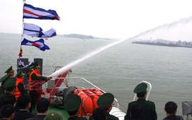 Biên phòng Nghệ An nhận tàu cứu nạn, cứu hộ hiện đại