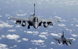 Pháp-Ấn gỡ nút thắt vụ mua bán máy bay Rafale