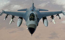 Máy bay chiến đấu Israel oanh kích Dải Gaza 