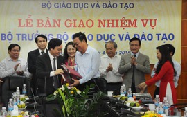 Bàn giao nhiệm vụ Bộ trưởng Bộ Giáo dục và Đào tạo
