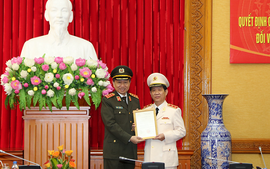 Thứ trưởng Nguyễn Văn Sơn được thăng hàm Trung tướng