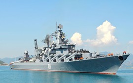 Tuần dương hạm Hải quân Nga thăm Cảng Cam Ranh