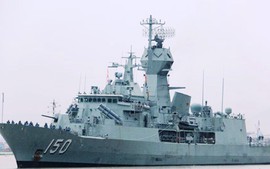 Chiến hạm Australia thăm, tập luyện cùng tàu Hải quân Việt Nam