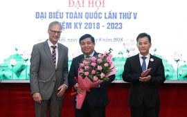 Bộ trưởng Nguyễn Chí Dũng nhận thêm trọng trách mới