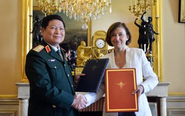 Bước tiến mới trong hợp tác quốc phòng Việt, Pháp