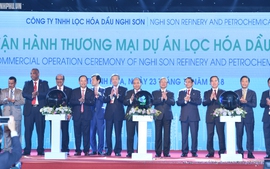 Thủ tướng dự lễ vận hành thương mại nhà máy lọc dầu lớn nhất Việt Nam