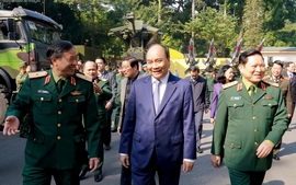 CHÙM ẢNH: Thủ tướng dự Hội nghị Quân chính toàn quân