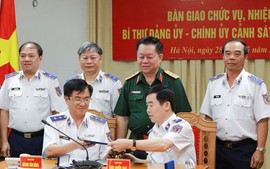 Bàn giao chức vụ Bí thư Đảng ủy – Chính ủy Cảnh sát biển Việt Nam