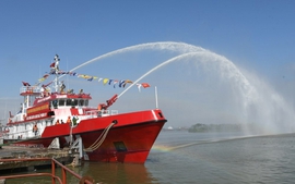 Công an Hải Phòng tiếp nhận tàu chữa cháy, cứu nạn, cứu hộ hiện đại