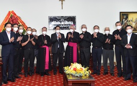 Thủ tướng chúc mừng lễ Giáng sinh, thăm và tặng quà đồng bào Công giáo tại tỉnh Bà Rịa - Vũng Tàu