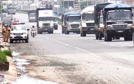 Bộ GTVT chỉ đạo xử lý nghiêm tình trạng xe quá tải ở Hưng Yên