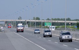Tốc độ cho phép của cao tốc TP Hồ Chí Minh-Trung Lương?