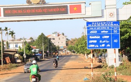 Tây Ninh: Rà soát, tháo dỡ các biển báo không phù hợp