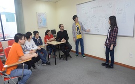 Có sự phân biệt giữa các cơ sở đào tạo ngoại ngữ?