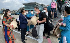 Khánh Hòa đón hơn 300 khách du lịch Nga có hộ chiếu vaccine