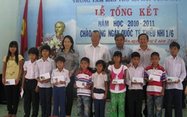 Lãnh đạo tỉnh Gia Lai thăm và tặng quà nhân Ngày Quốc tế Thiếu nhi 1-6