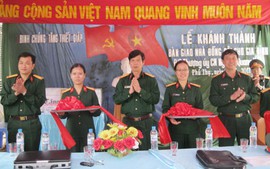 Khánh thành, bàn giao nhà đồng đội cho quân nhân có hoàn cảnh khó khăn