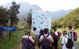 Khởi động chương trình du lịch “Khám phá chinh phục Phan Xi Păng – 2011”