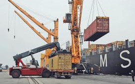 Đà Nẵng: Kim ngạch xuất khẩu hàng hóa và dịch vụ tháng 01/2012 tăng 18,3% so với cùng kỳ