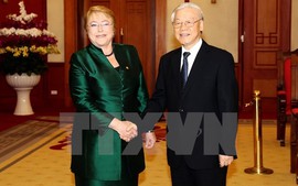 Party chief receives Chilean President Michelle Bachelet