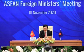 ASEAN foreign and economic ministers convene meetings 