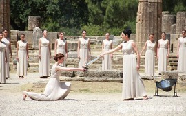 Đuốc Olympic bắt đầu hành trình tới London