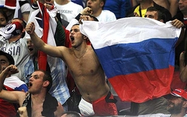 Euro 2012: LĐBĐ Nga đối mặt với án phạt nặng