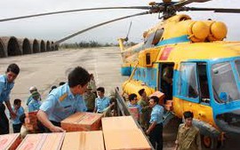 PM urges flood-hit provinces to distribute food and water for victims