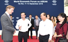PM inspects venues for WEF on ASEAN 2018