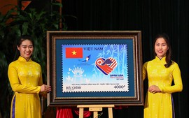 VN issues new stamp set to welcome second DPRK–USA Summit