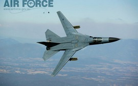 Máy bay  F-111 “Lợn đất”, “cánh cụp cánh xòe”
