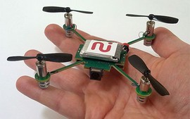  UAV gọn trong lòng bàn tay