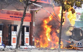 Cháy cây xăng tại Hà Nội: Một số chiến sỹ PCCC bị thương
