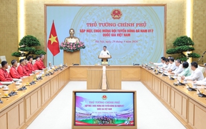 Thủ tướng gặp mặt, chúc mừng đội tuyển bóng đá nam U17 Việt Nam