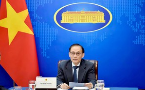 Acting Minister of Foreign Affairs holds phone talks with UK Foreign Secretary