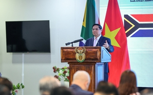 Prime Minister attends Viet Nam-South Africa Business Forum in Johannesburg