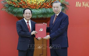 Politburo decisions on personnel work announced