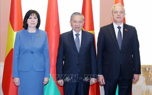 Party leader meets top Belarusian legislators