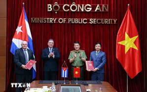 Viet Nam, Cuba sign cooperation agreement in cyber security