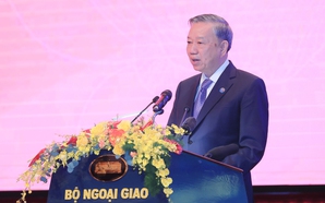 Grand ceremony held to mark 80th founding anniversary of diplomatic sector