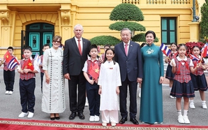 Viet Nam, Cuba issue joint statement on occasion of First Secretary Diaz's visit
