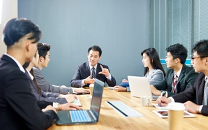 旅居海外的越南人想回国常驻和就业