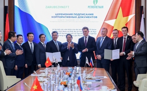 政府总理范明政到访俄罗斯扎鲁别日石油公司：推动石油领域合作