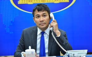 Viet Nam, China discuss on measures to resolve cargo congestion at border gates 